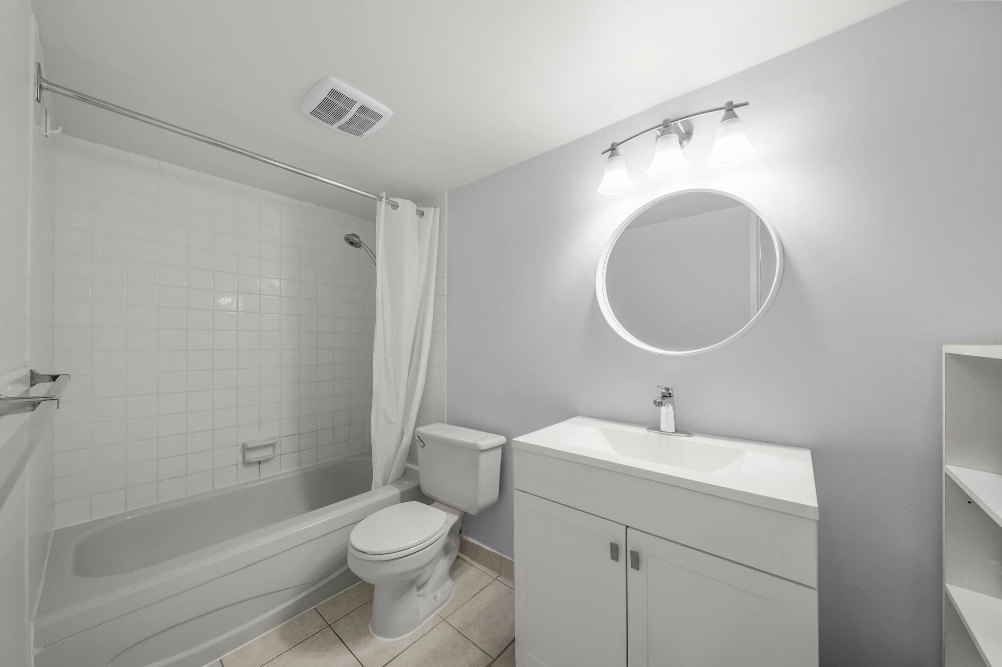 317-8511 Ackroyd Road, Richmond, BC