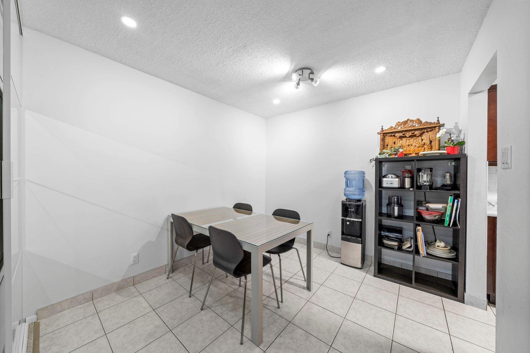 317-8511 Ackroyd Road, Richmond, BC
