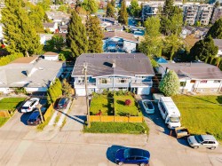 7270 16th Avenue Burnaby, BC V3N 1N5