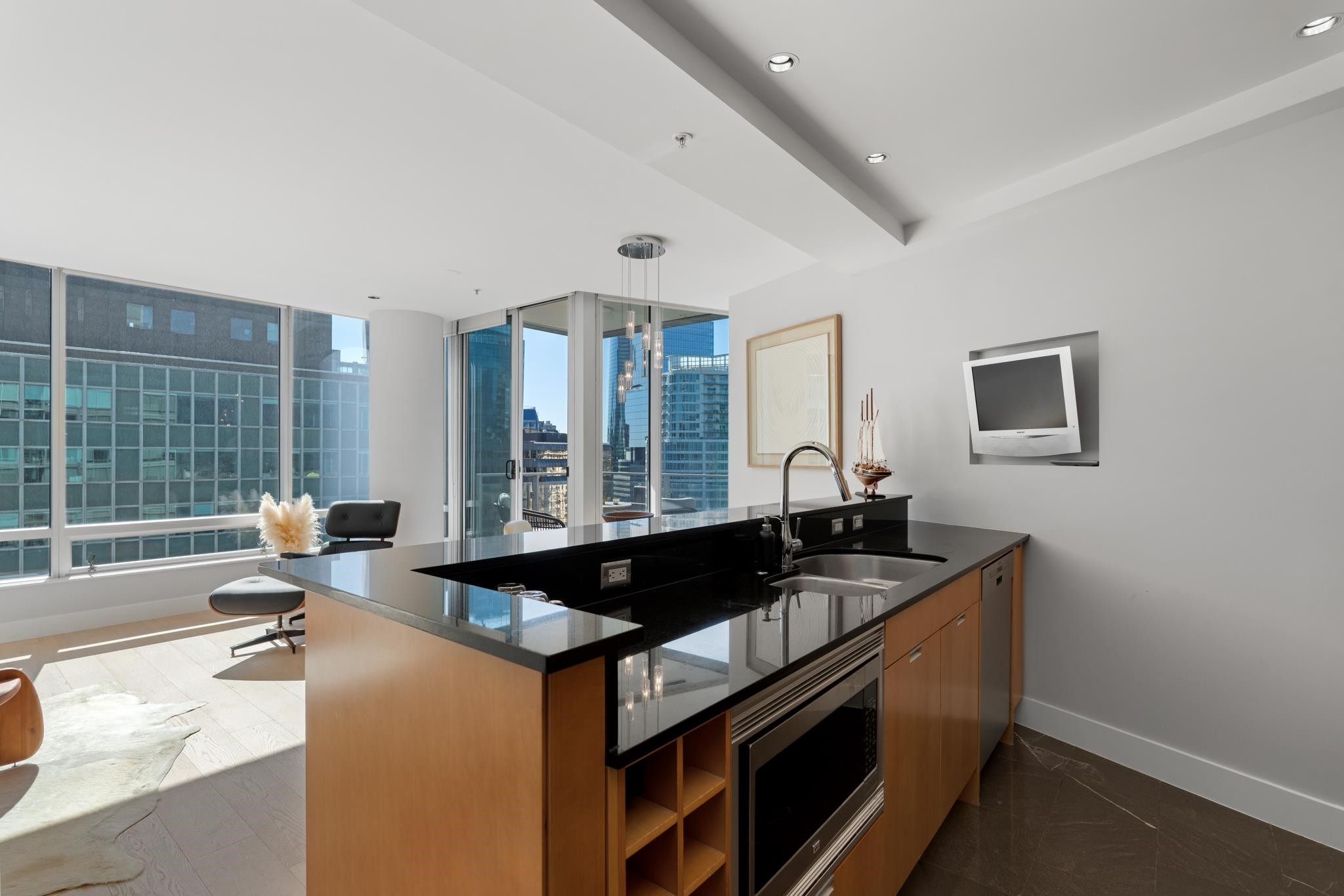 2605-1077 Cordova Street W, Vancouver, BC