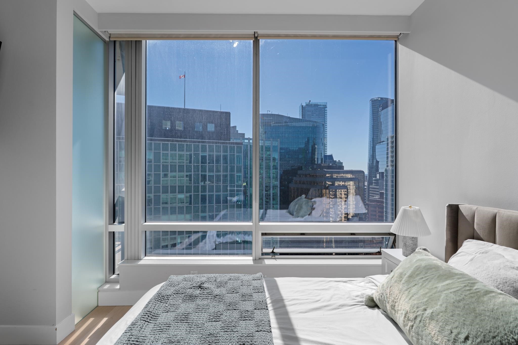 2605-1077 Cordova Street W, Vancouver, BC