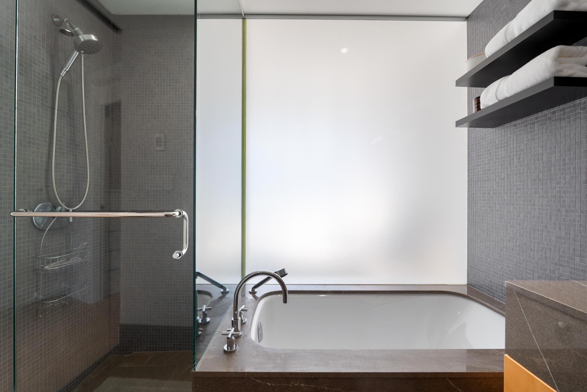2605-1077 Cordova Street W, Vancouver, BC