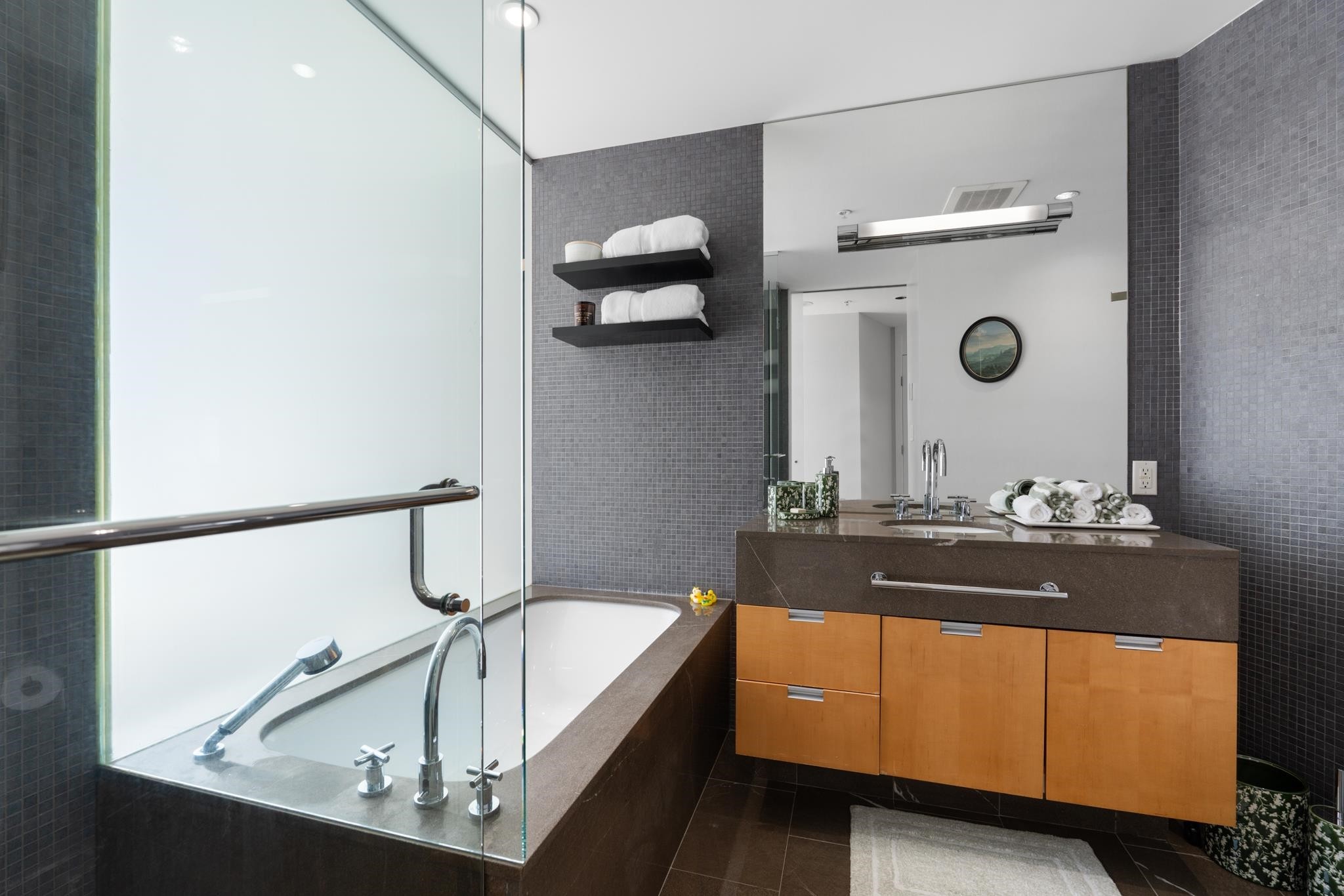 2605-1077 Cordova Street W, Vancouver, BC
