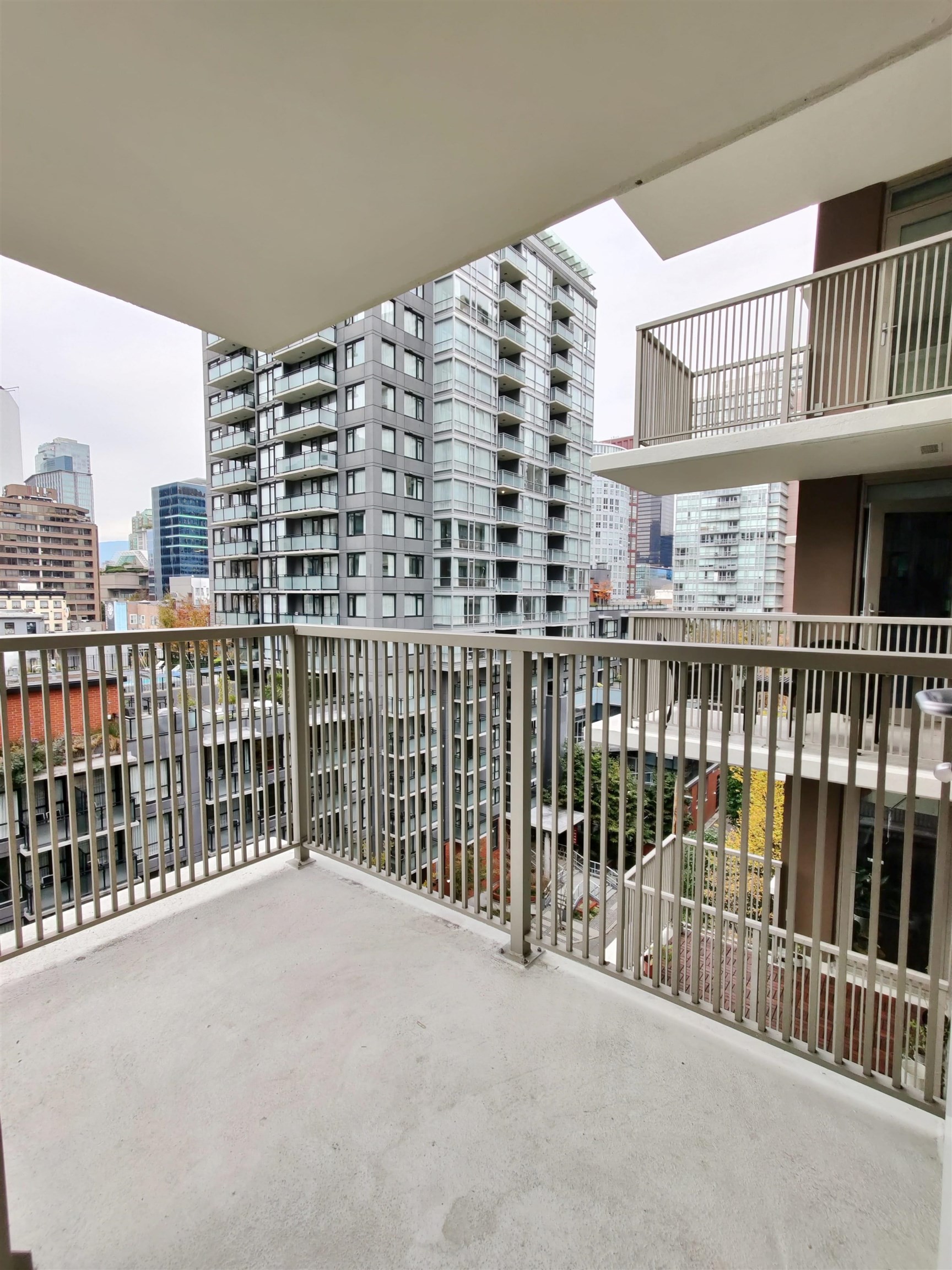 1002-1055 Richards Street, Vancouver, BC