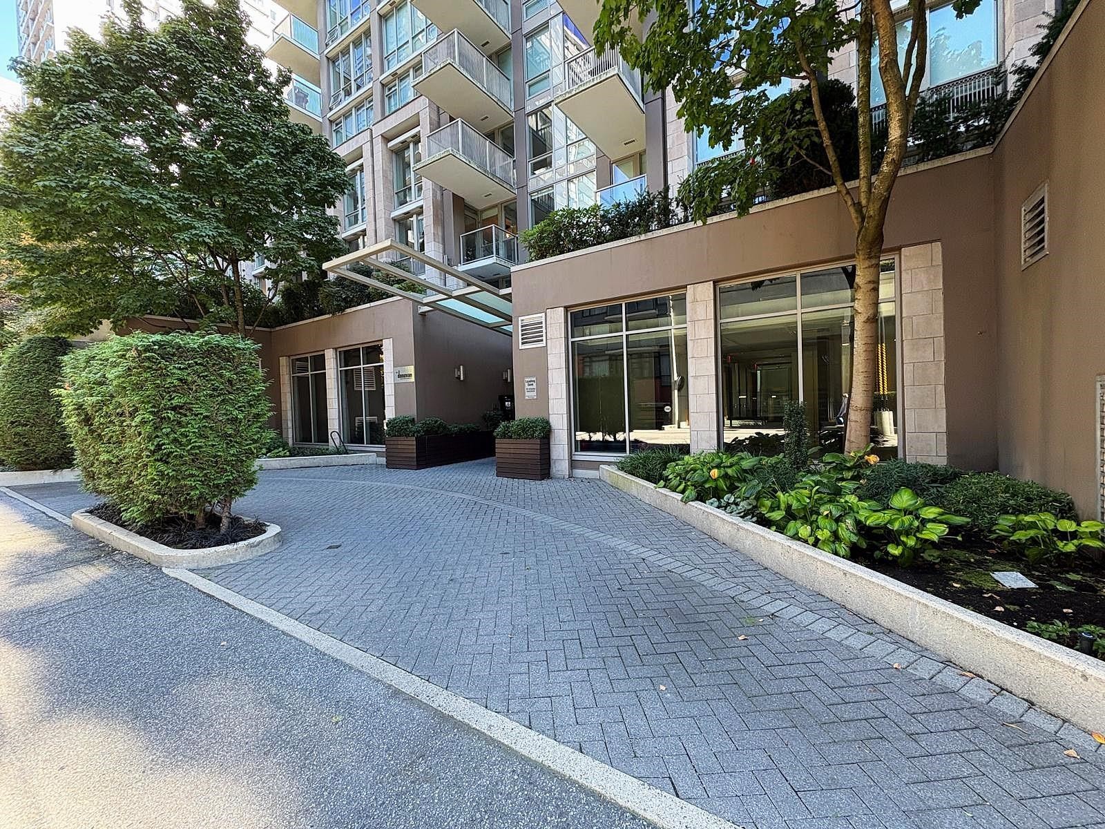 1002-1055 Richards Street, Vancouver, BC