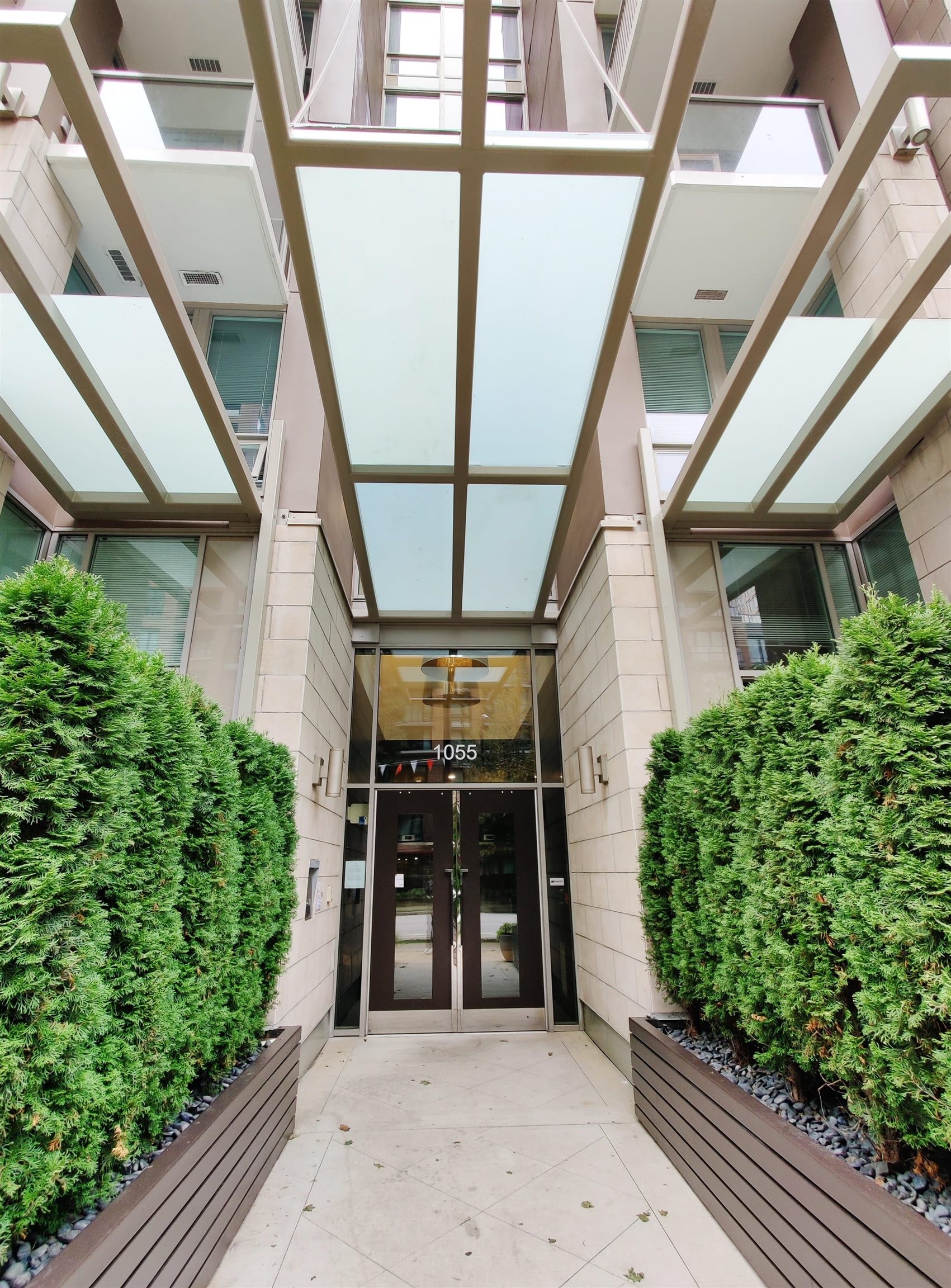 1002-1055 Richards Street, Vancouver, BC