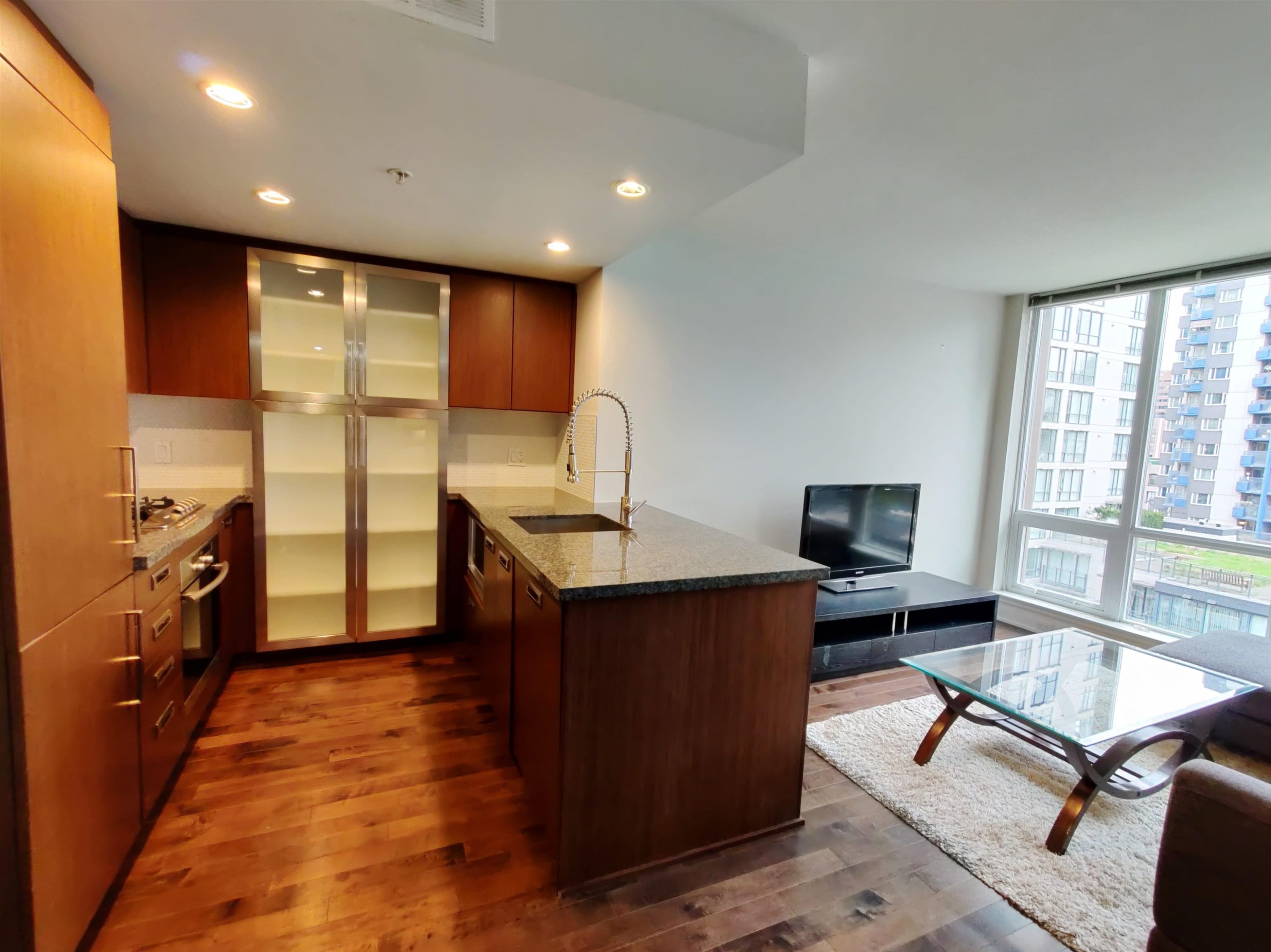 1002-1055 Richards Street, Vancouver, BC