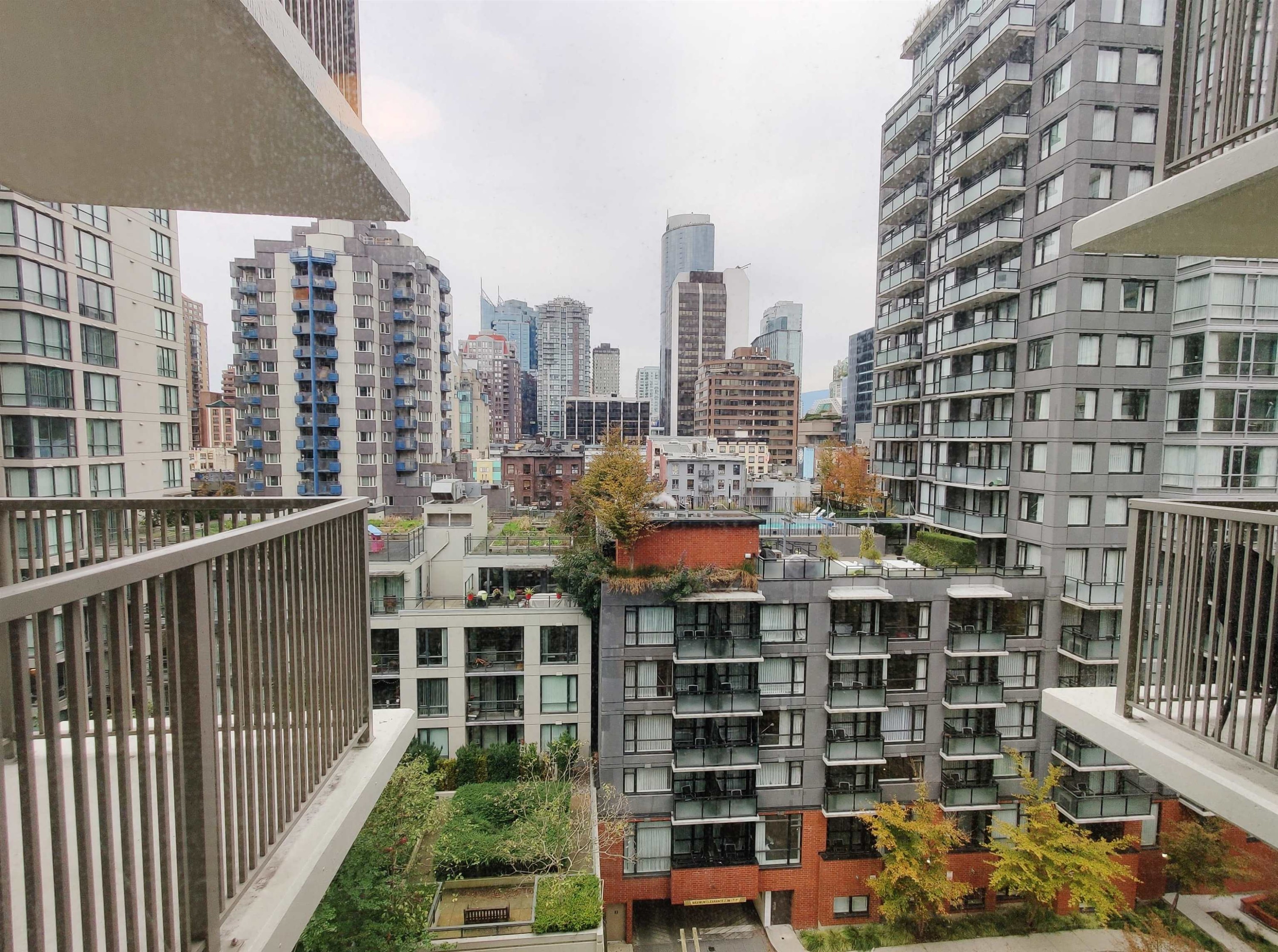 1002-1055 Richards Street, Vancouver, BC