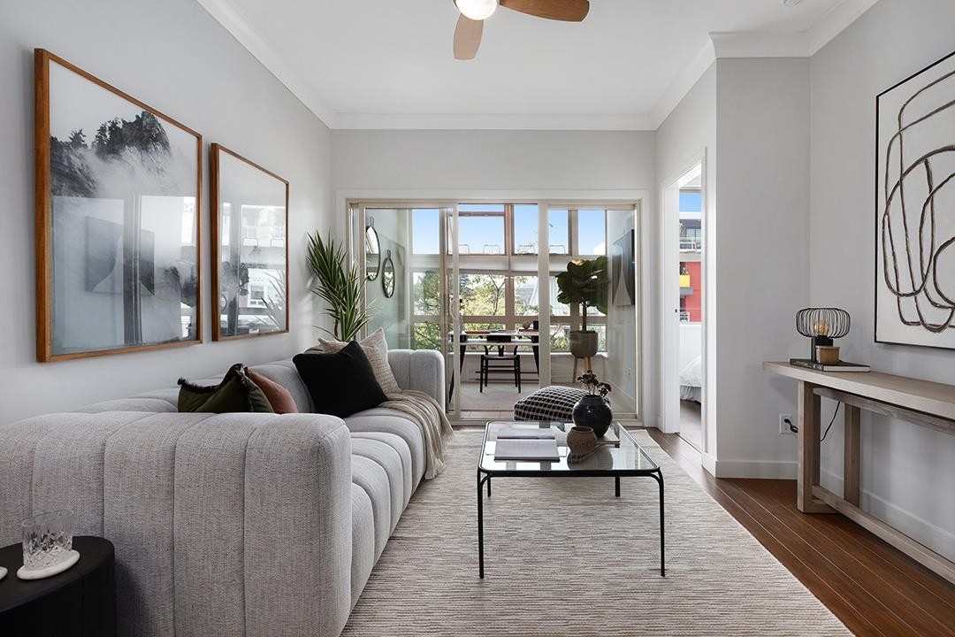 207-707 20Th Avenue E, Vancouver, BC