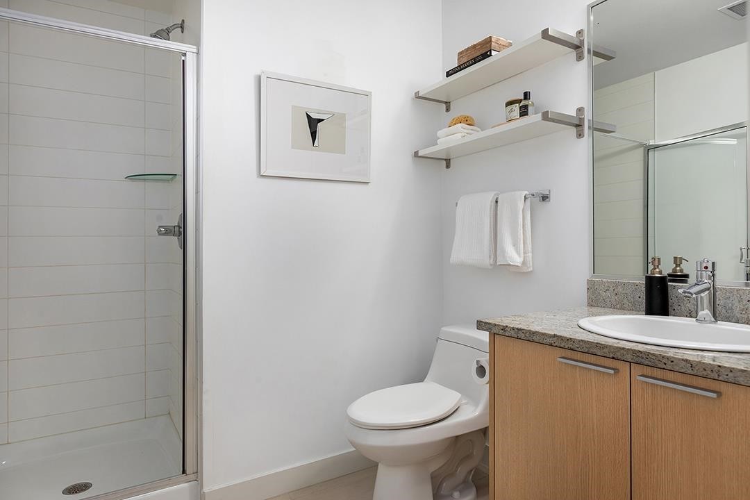 207-707 20Th Avenue E, Vancouver, BC