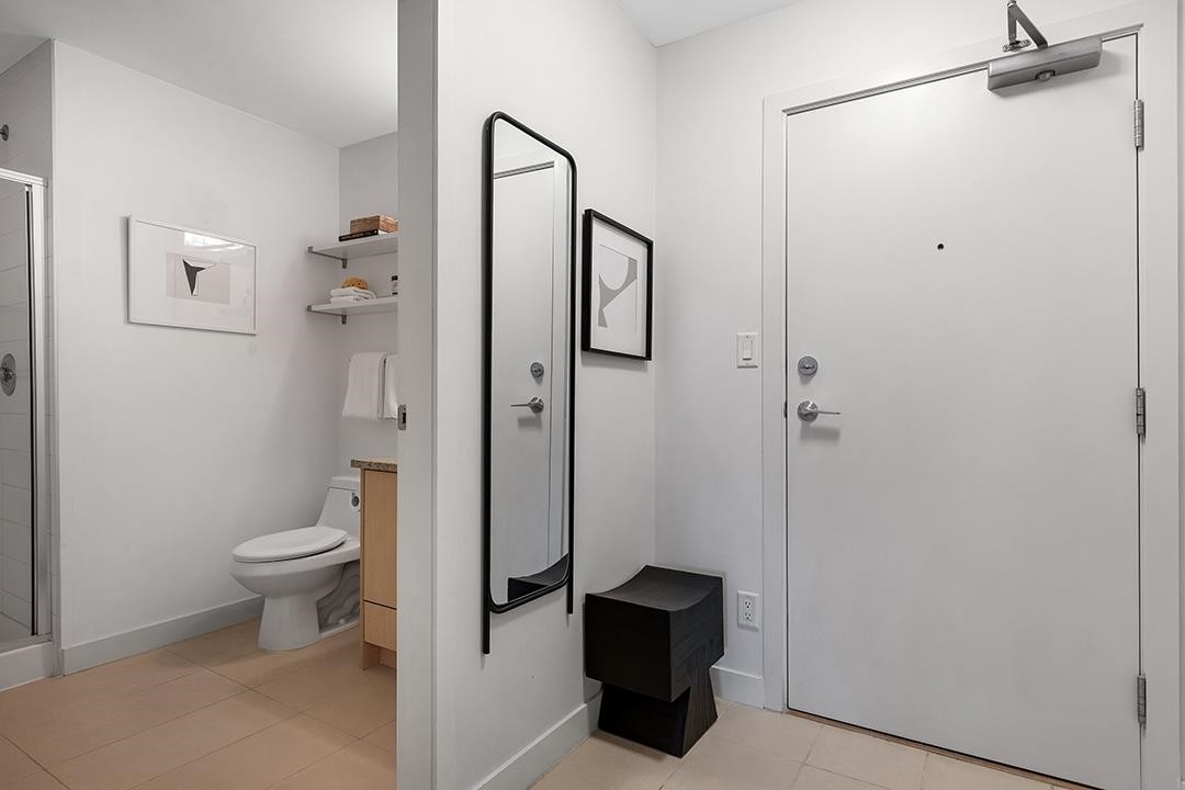 207-707 20Th Avenue E, Vancouver, BC