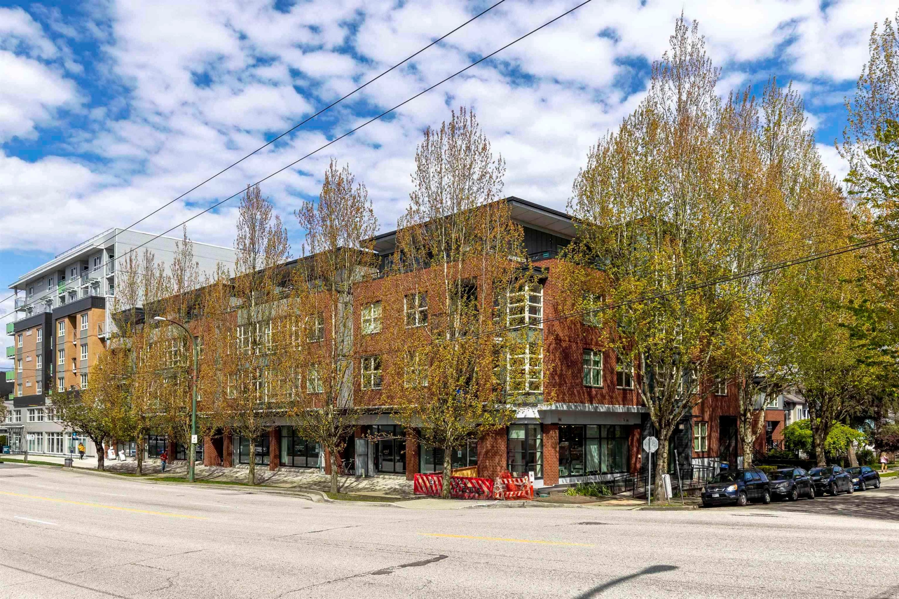 207-707 20Th Avenue E, Vancouver, BC