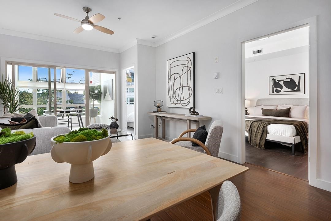 207-707 20Th Avenue E, Vancouver, BC