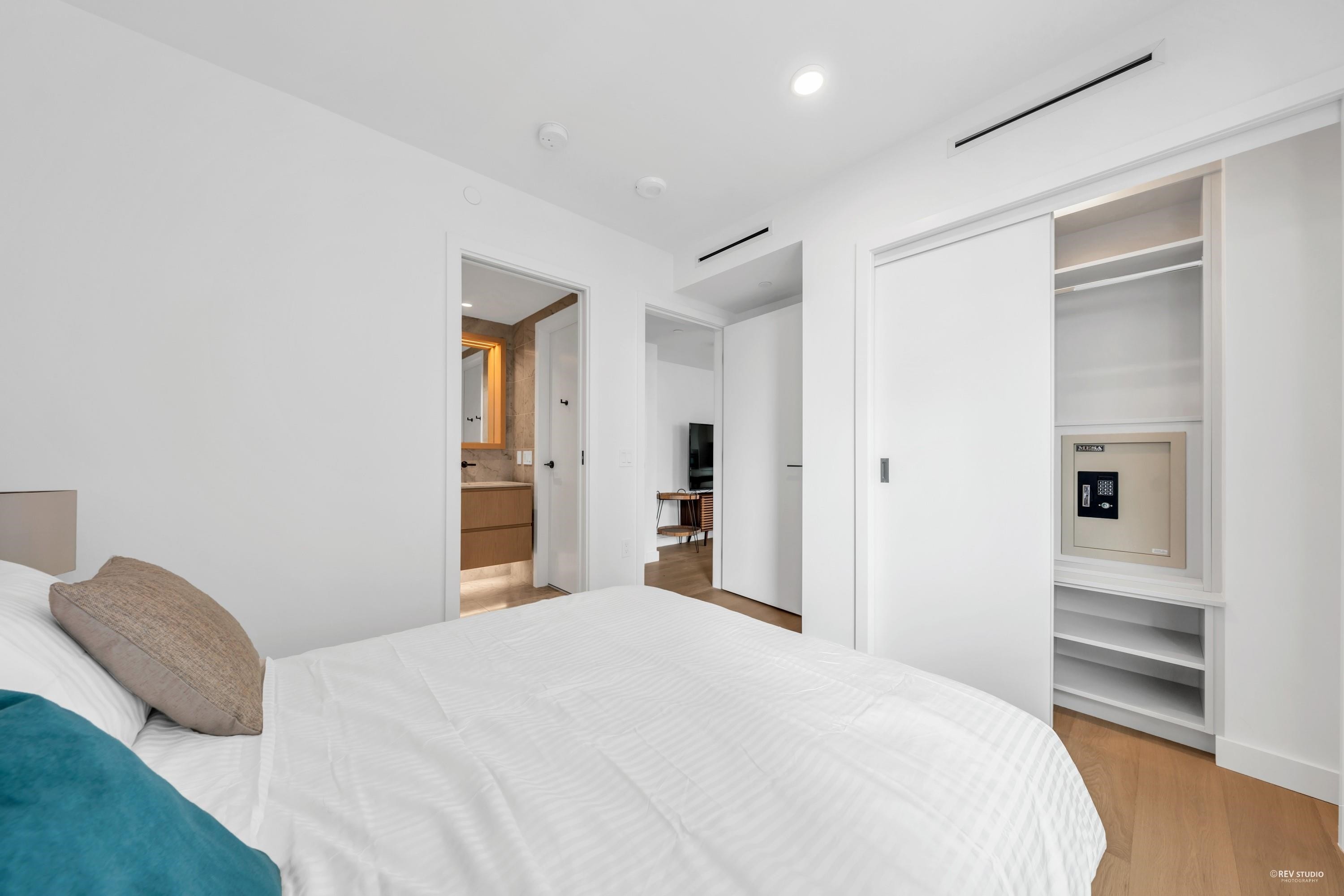 906-1180 Broughton Street, Vancouver, BC