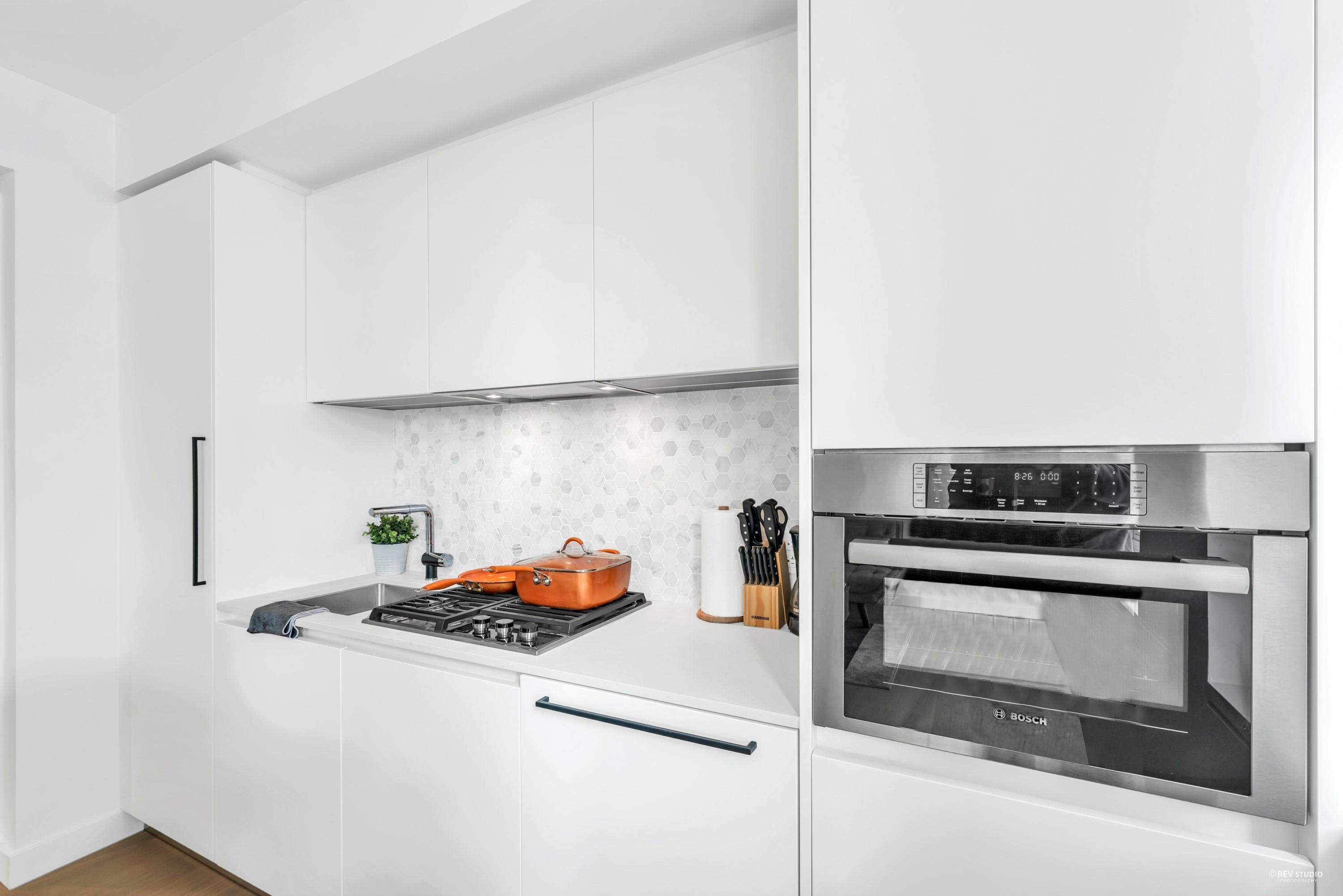 906-1180 Broughton Street, Vancouver, BC