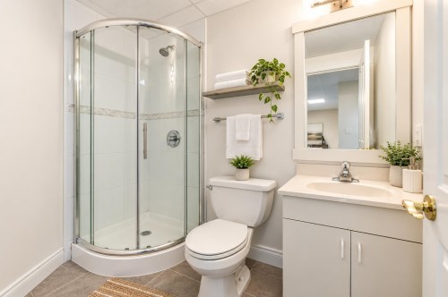 2902 Paul Lake Court, Coquitlam, BC 