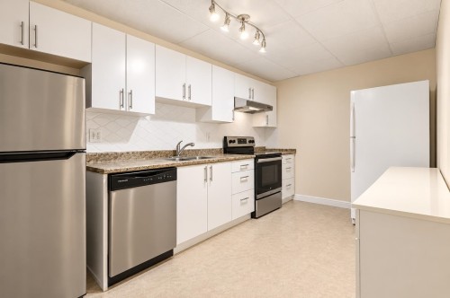 2902 Paul Lake Court, Coquitlam, BC 