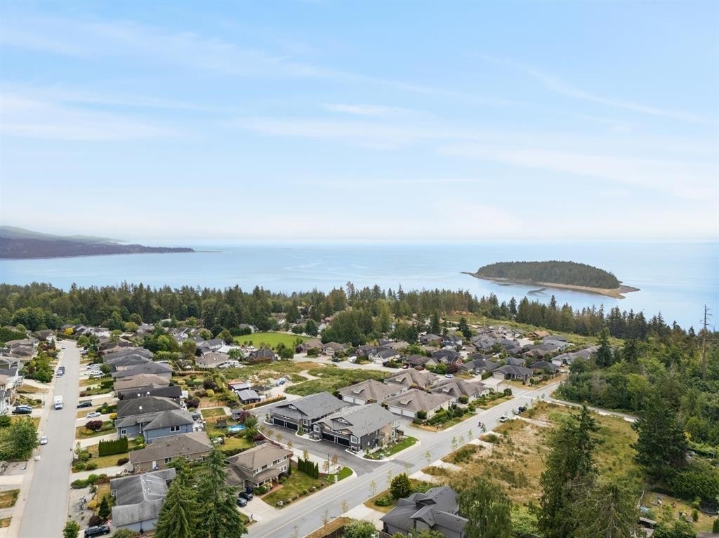 4-5522 Mccourt Road, Sechelt, BC