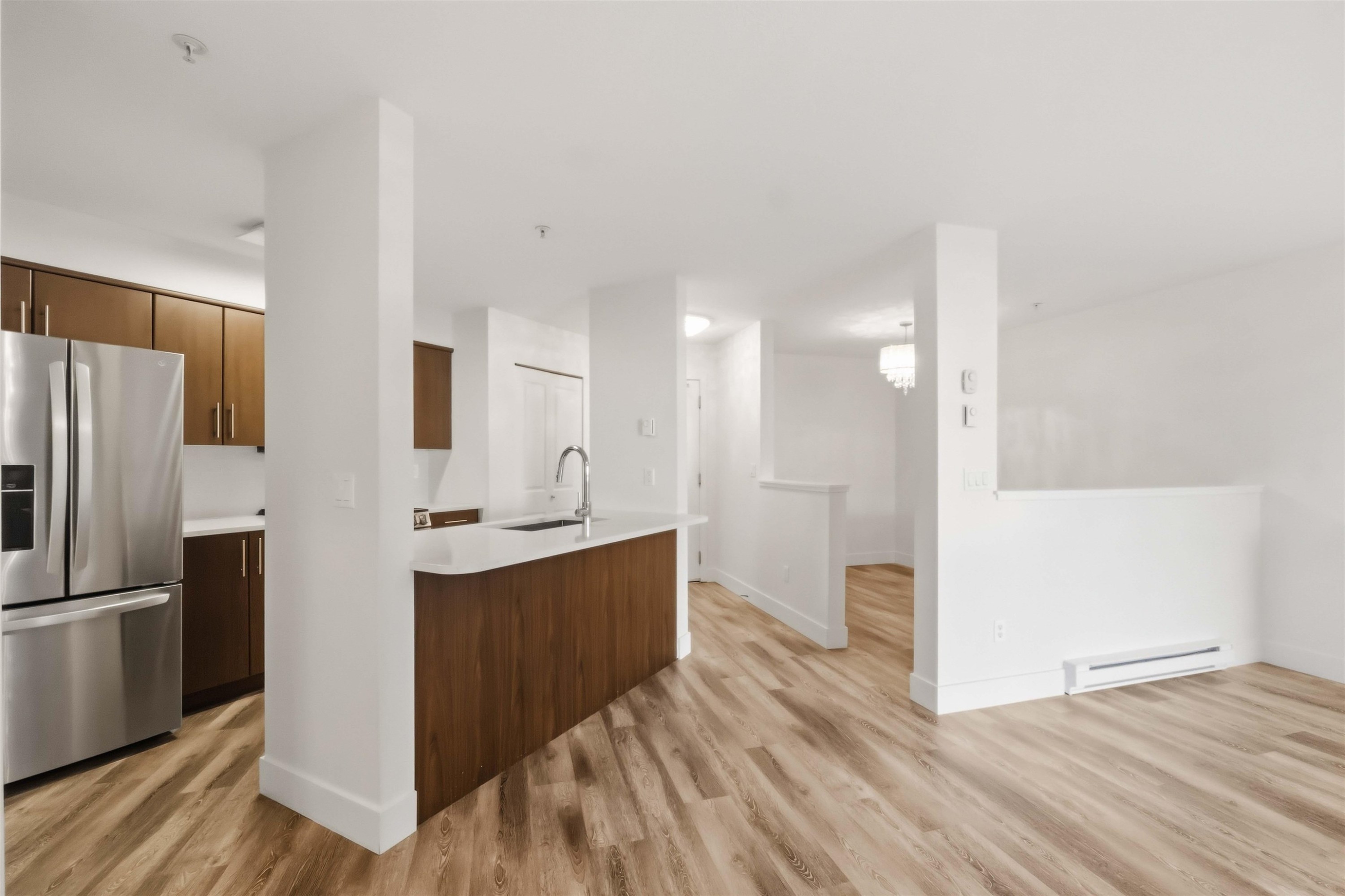 327-12248 224 Street, Maple Ridge, BC