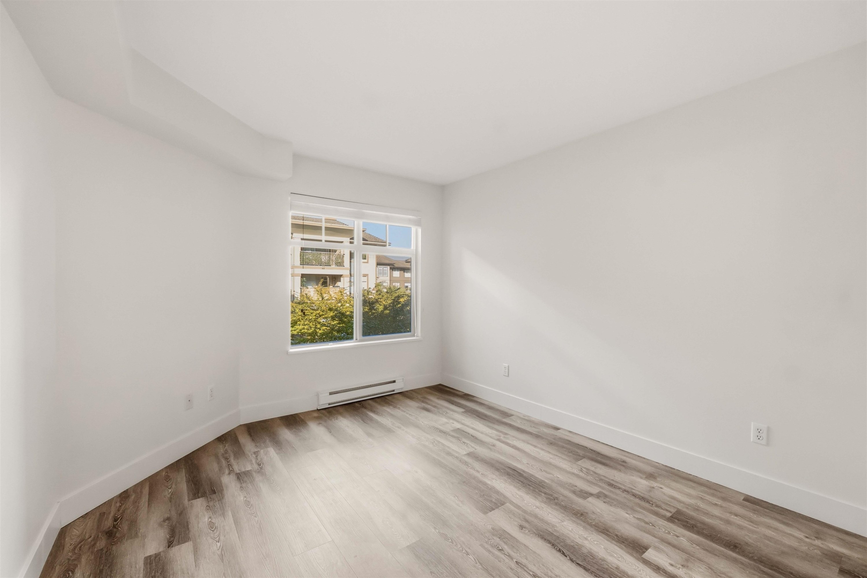 327-12248 224 Street, Maple Ridge, BC