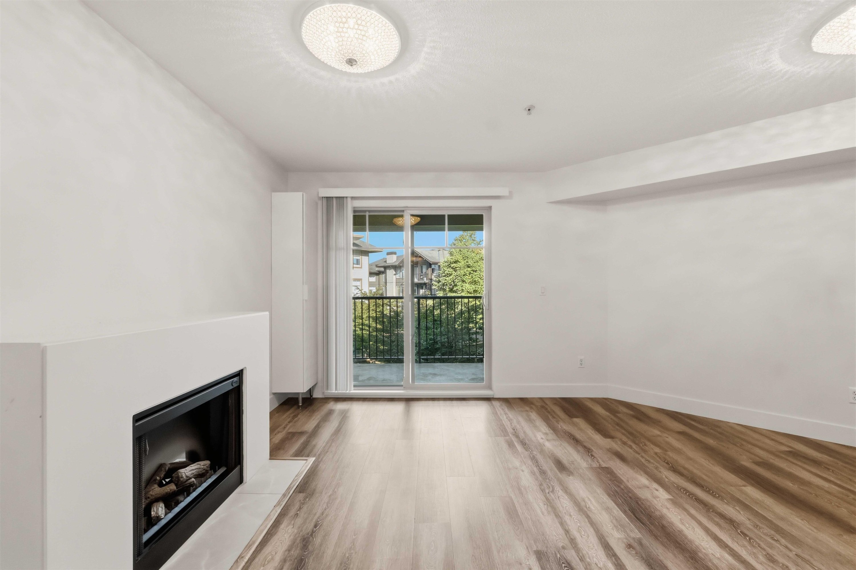 327-12248 224 Street, Maple Ridge, BC