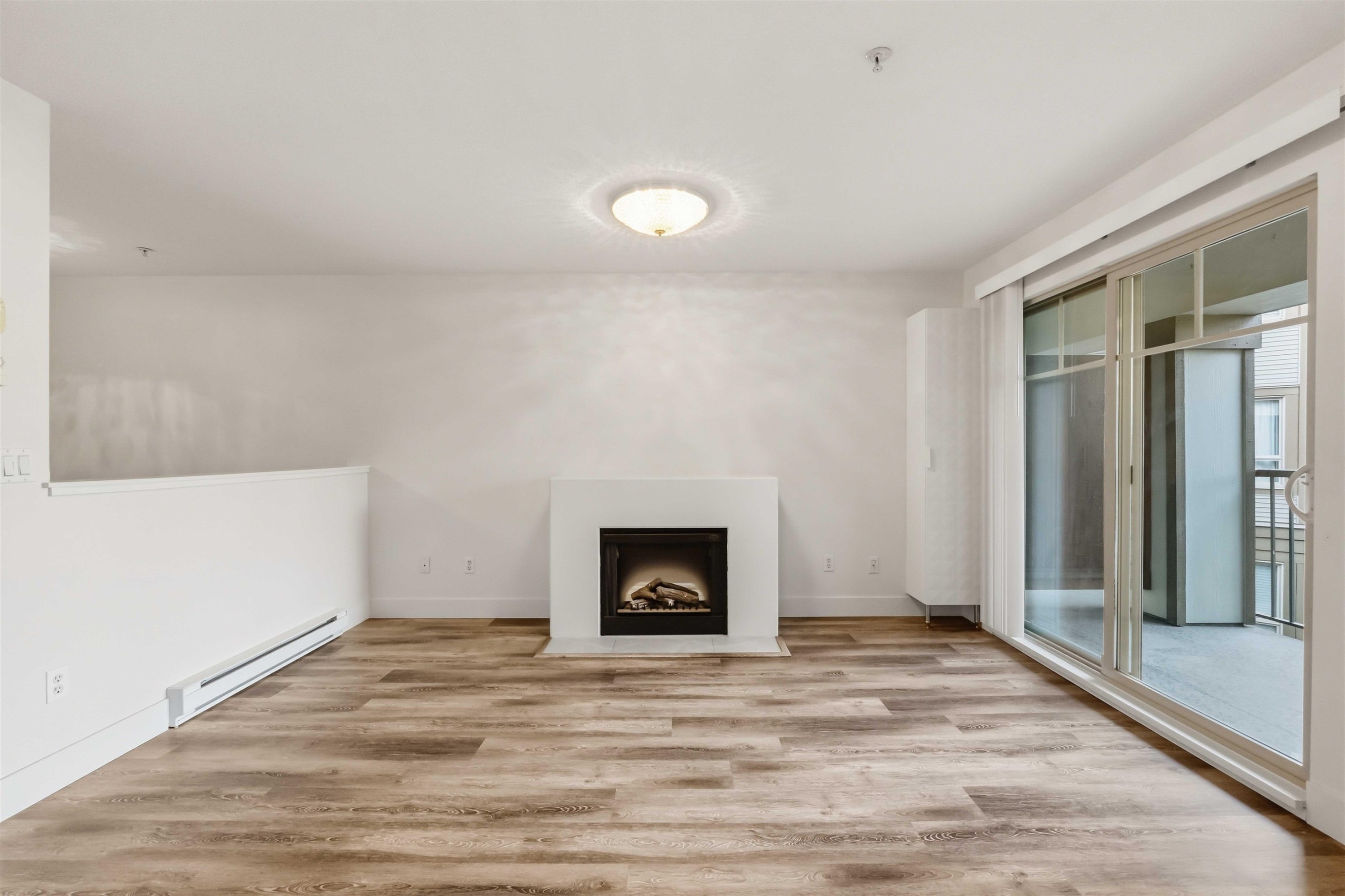 327-12248 224 Street, Maple Ridge, BC