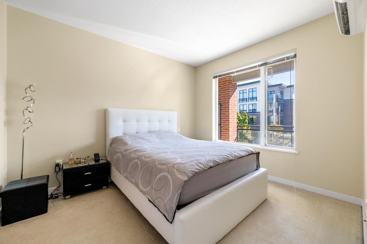 237-9399 Odlin Road, Richmond, BC