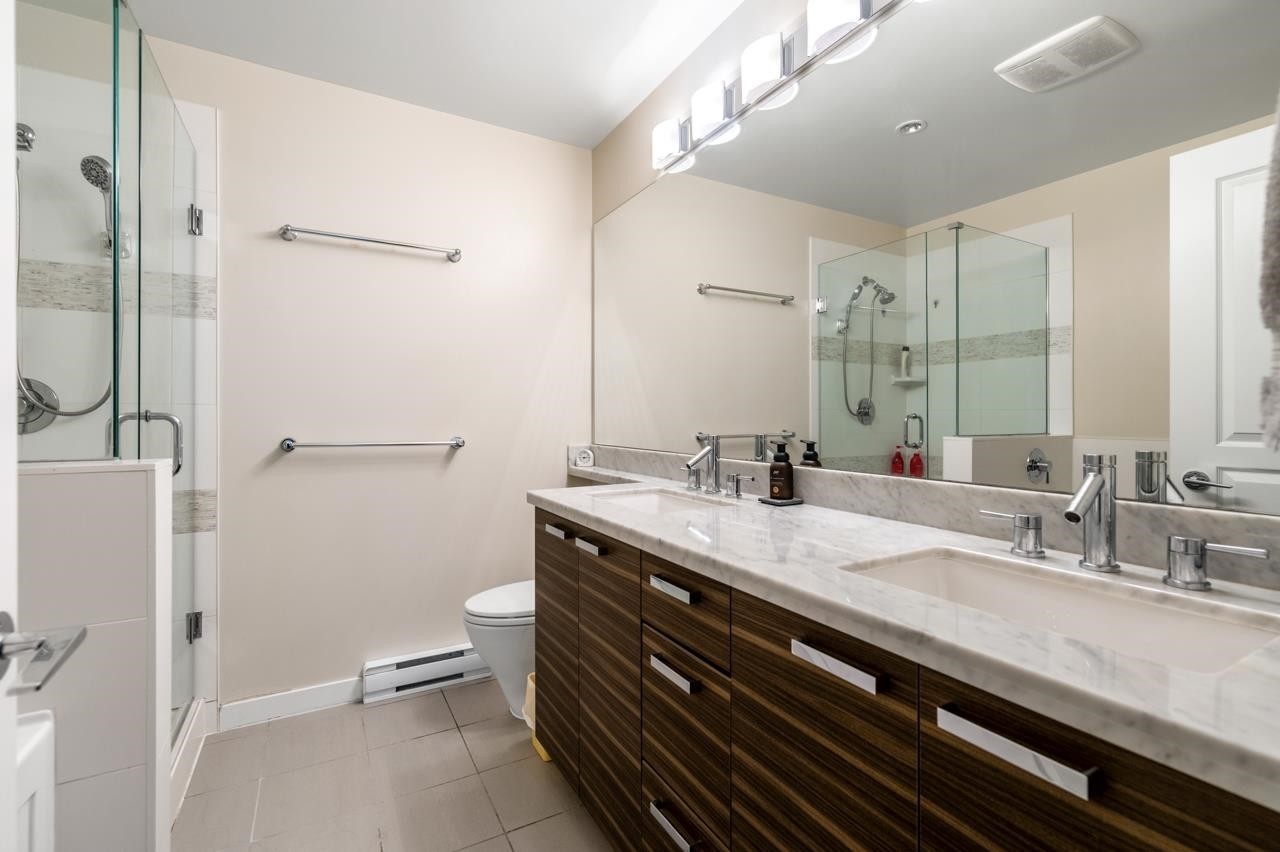 237-9399 Odlin Road, Richmond, BC