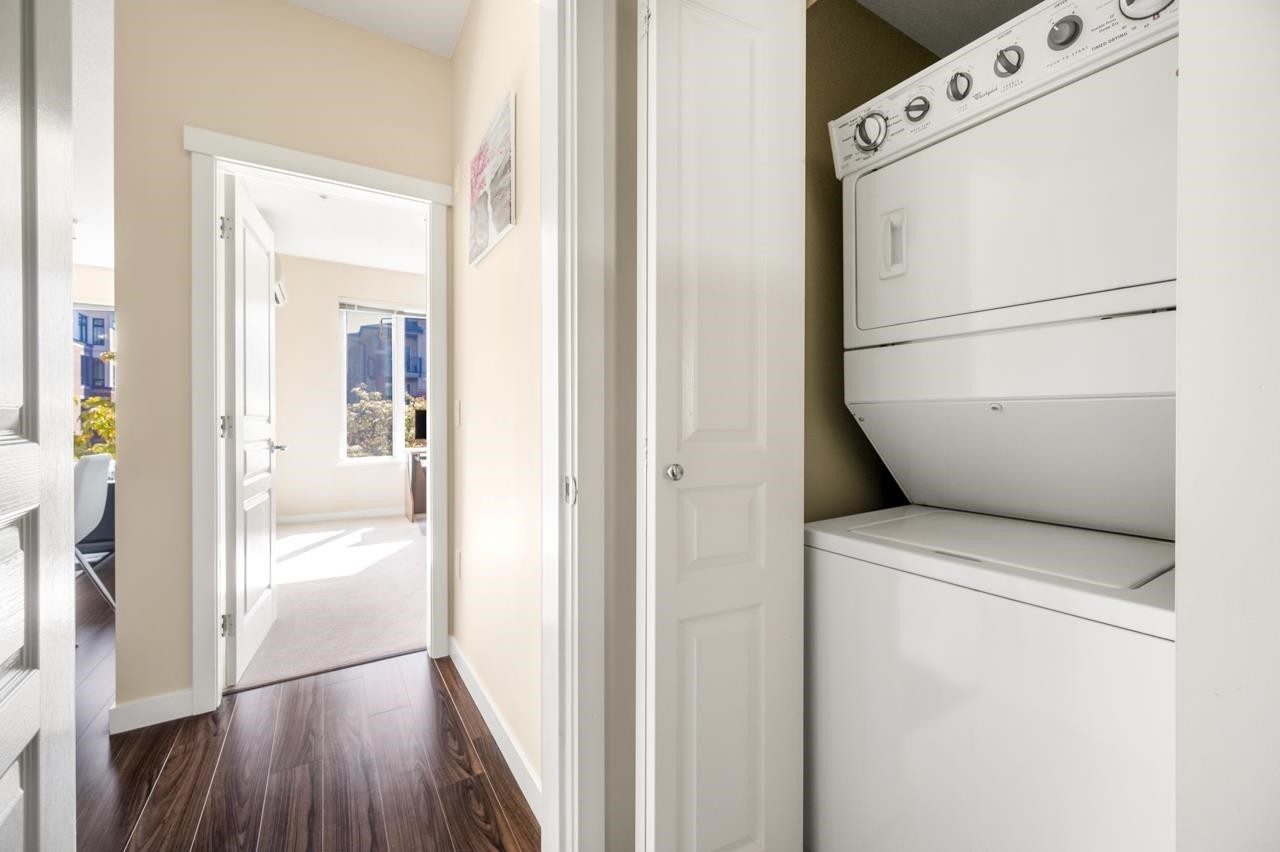 237-9399 Odlin Road, Richmond, BC