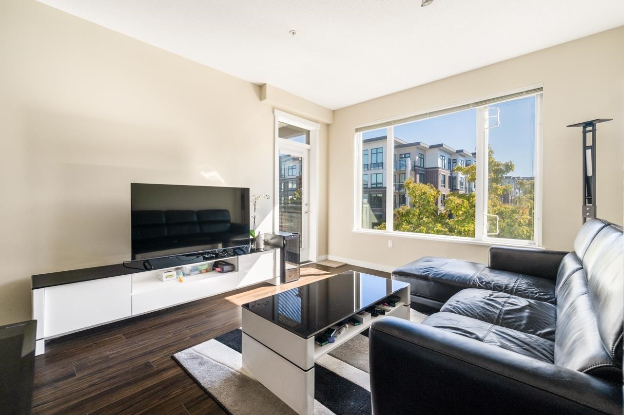 237-9399 Odlin Road, Richmond, BC