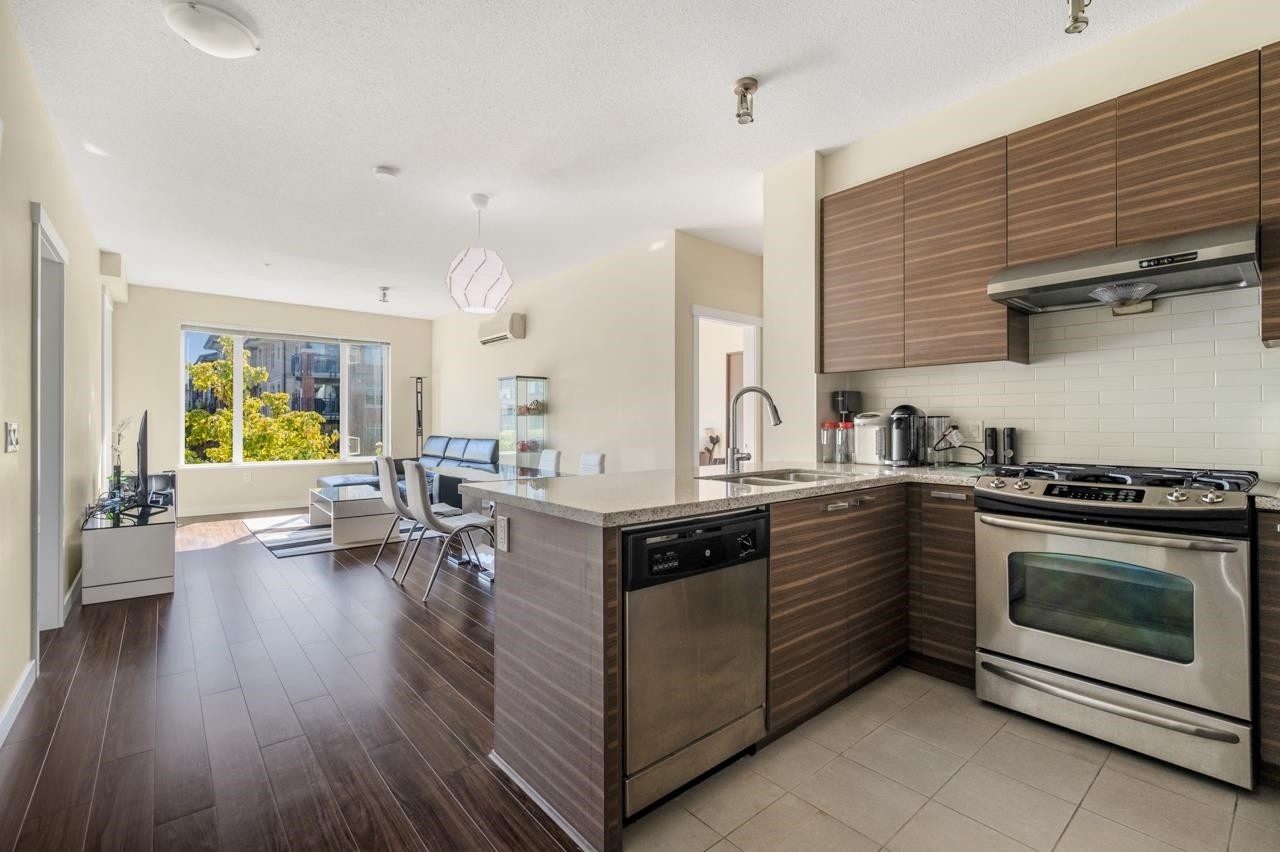 237-9399 Odlin Road, Richmond, BC