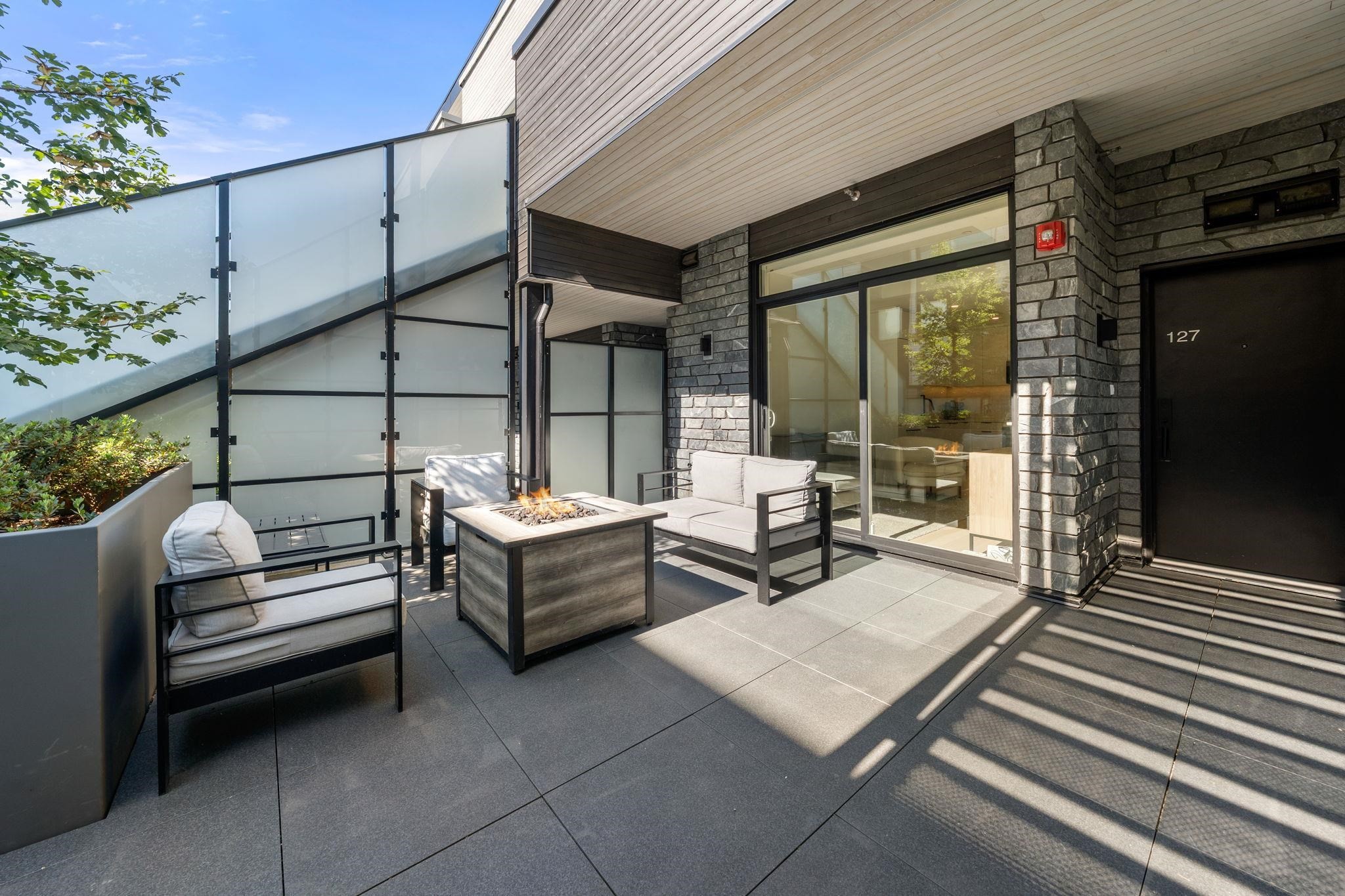 127-650 2Nd Street E, North Vancouver, BC