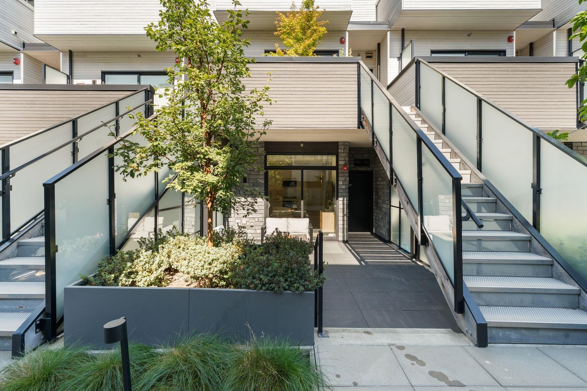 127-650 2Nd Street E, North Vancouver, BC