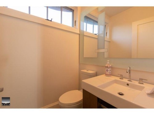 4460 Ross Crescent, West Vancouver, BC 
