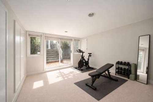 2726 42Nd Avenue W, Vancouver, BC 
