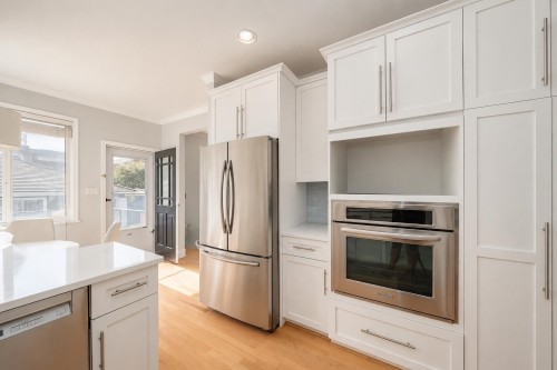 2726 42Nd Avenue W, Vancouver, BC 