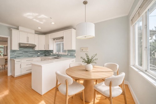 2726 42Nd Avenue W, Vancouver, BC 
