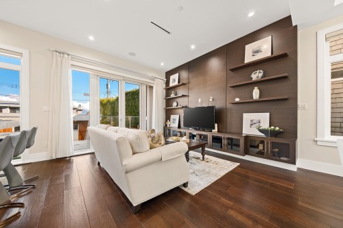 3253 21St Avenue W, Vancouver, BC 