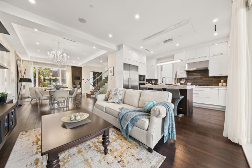 3253 21St Avenue W, Vancouver, BC 