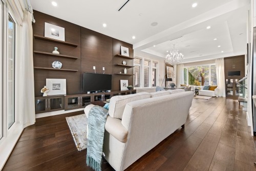3253 21St Avenue W, Vancouver, BC 