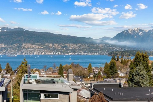 3253 21St Avenue W, Vancouver, BC 