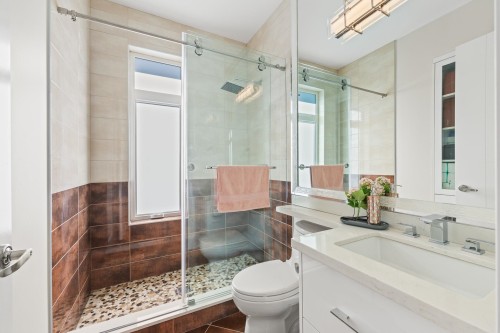 3253 21St Avenue W, Vancouver, BC 