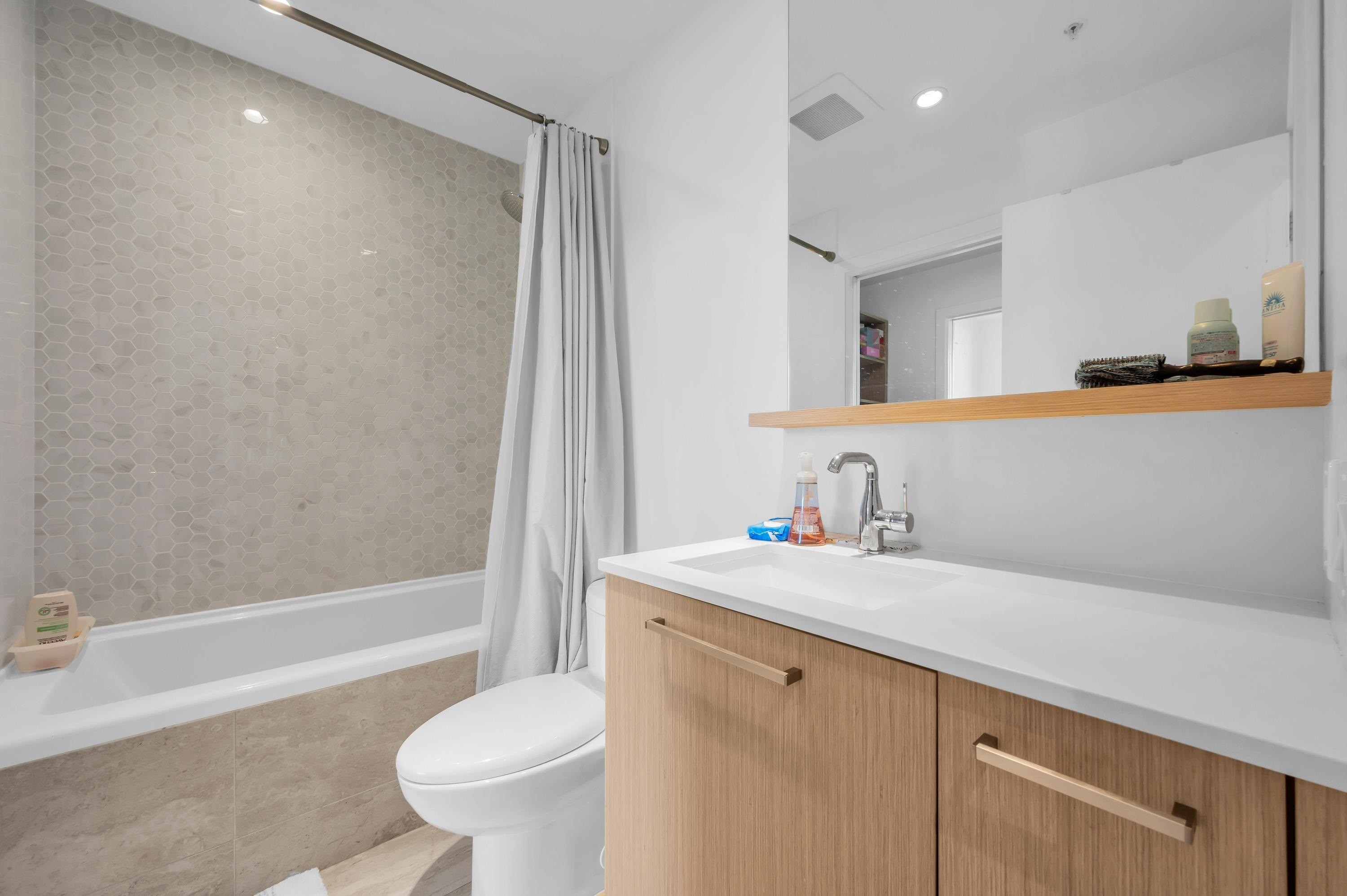 3202-567 Clarke Road, Coquitlam, BC