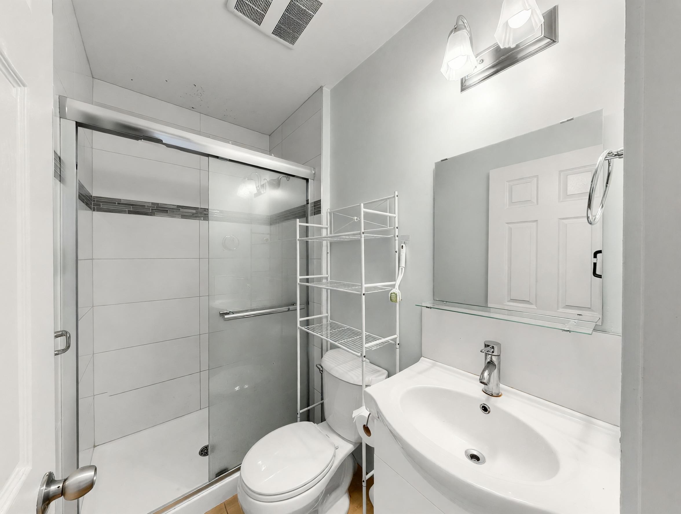 6654 Linden Avenue, Burnaby, BC