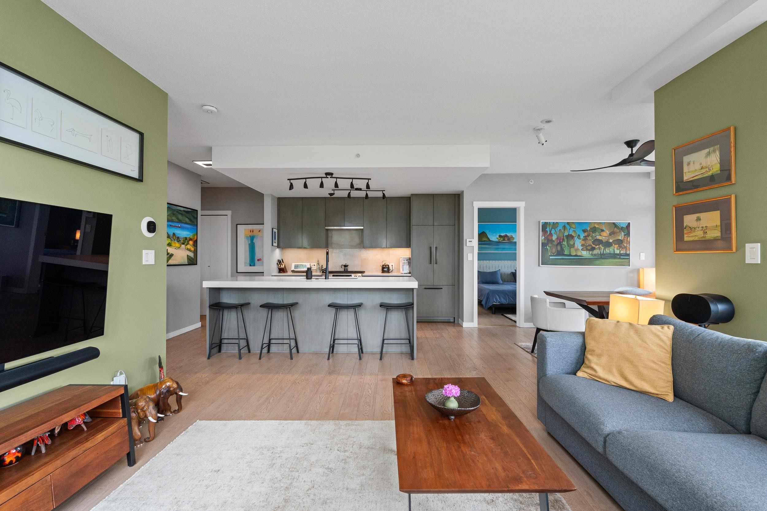 308-135 2Nd Street W, North Vancouver, BC
