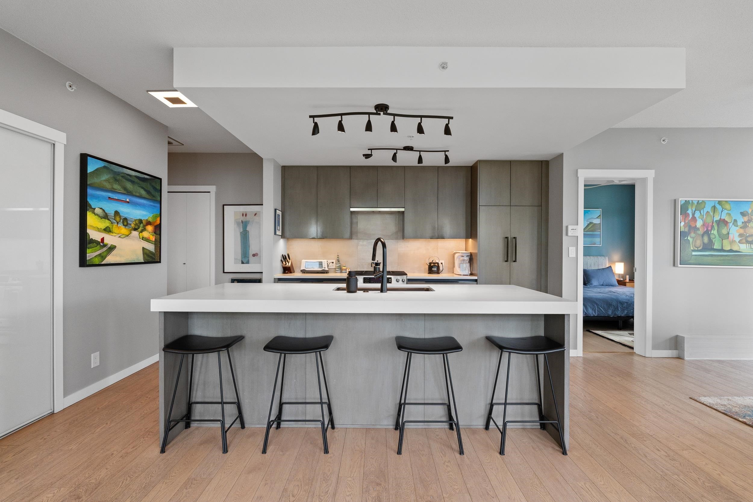 308-135 2Nd Street W, North Vancouver, BC