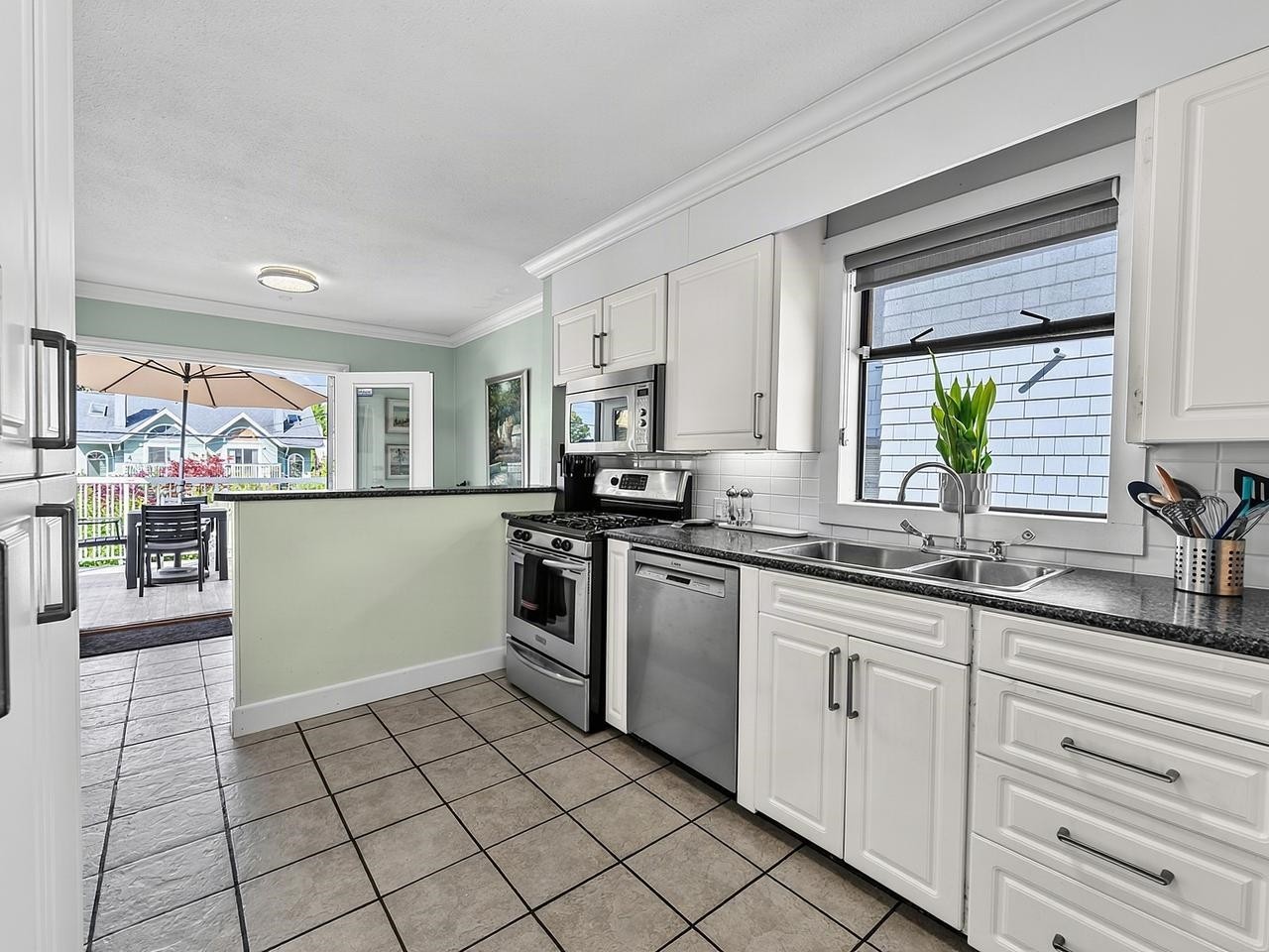 295 W 17Th Avenue, Vancouver, BC