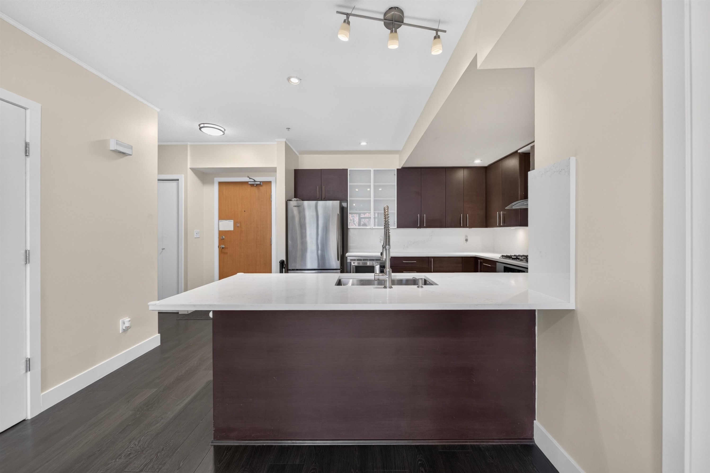 207-14300 Riverport Way, Richmond, BC