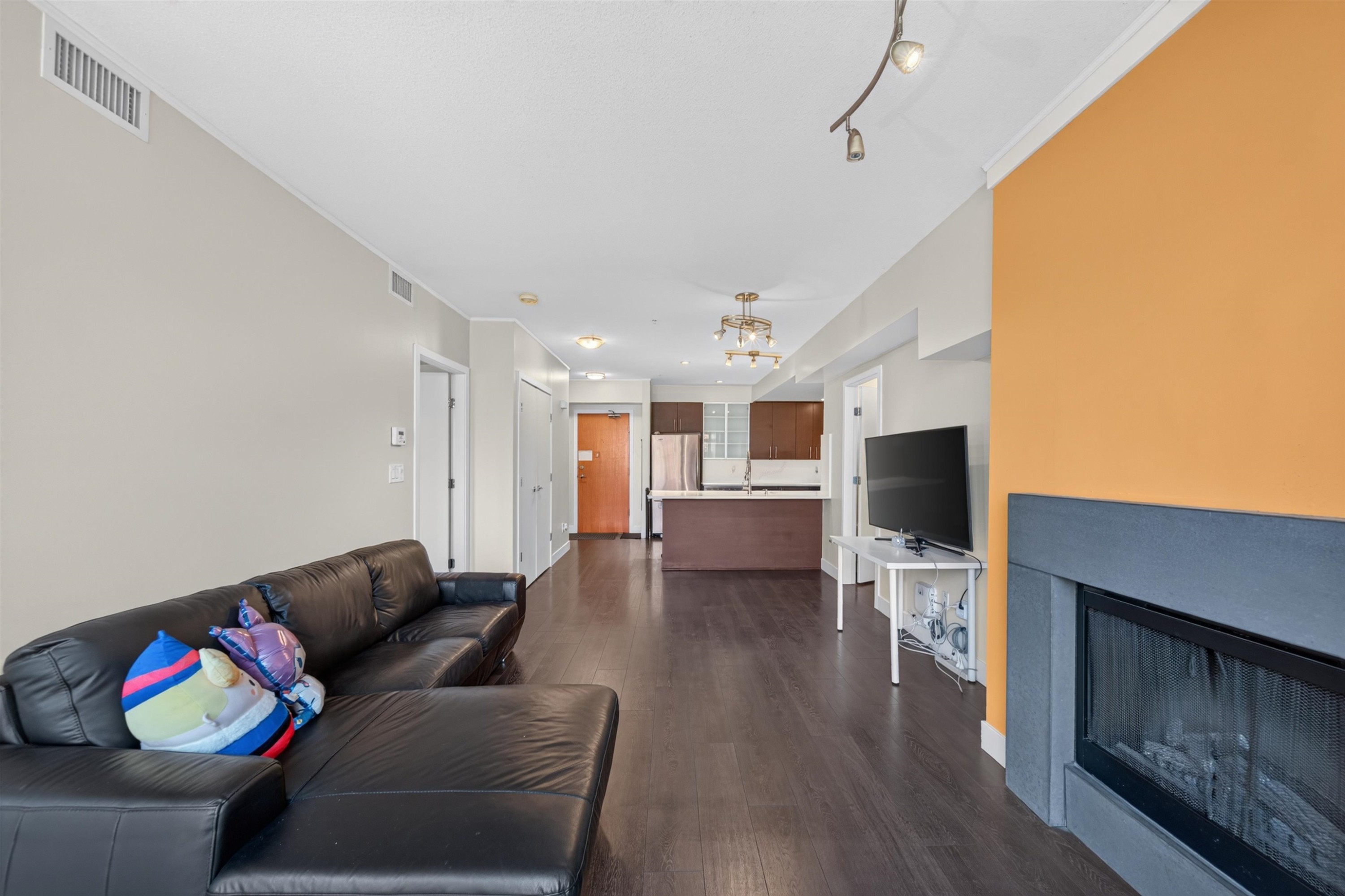 207-14300 Riverport Way, Richmond, BC