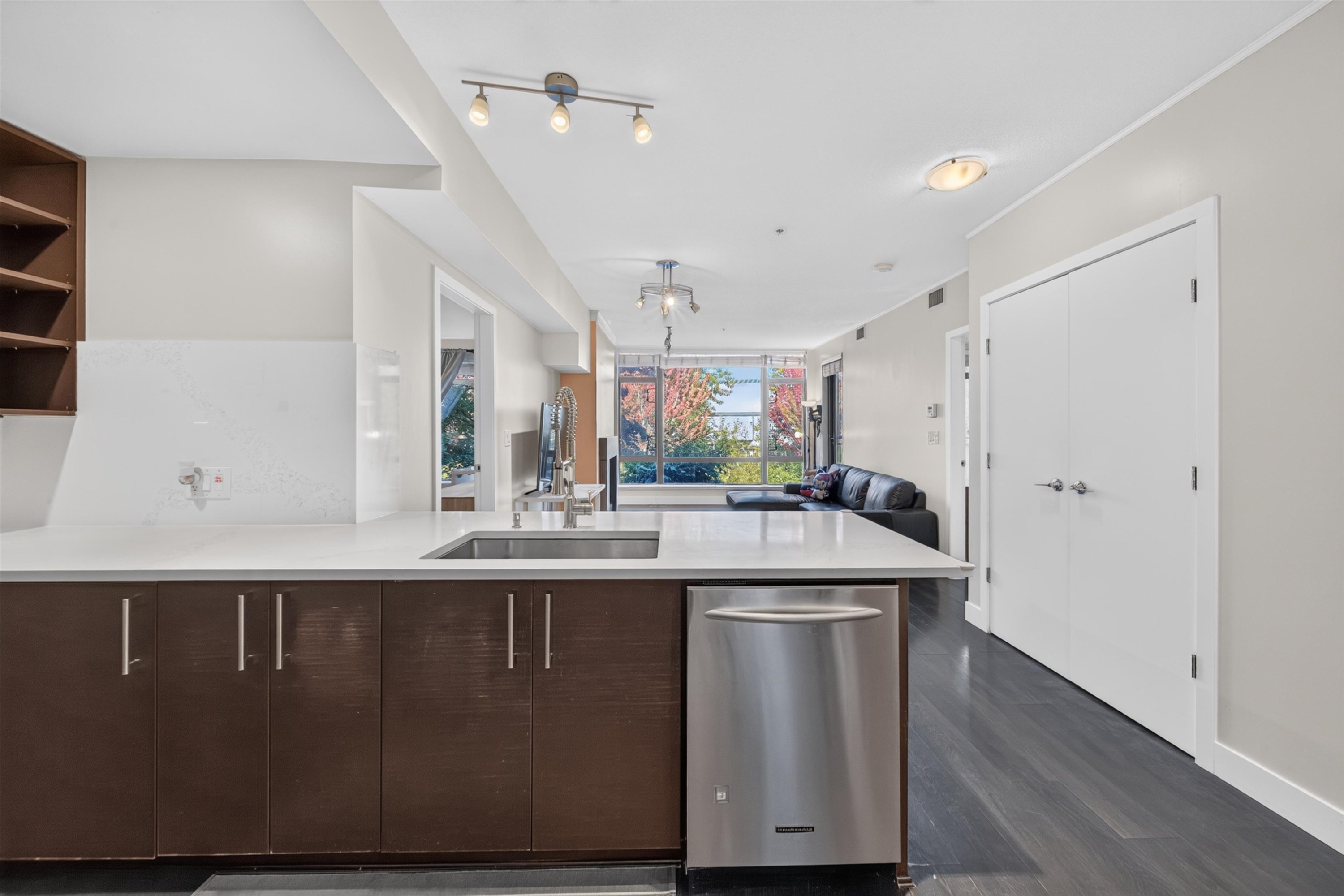 207-14300 Riverport Way, Richmond, BC